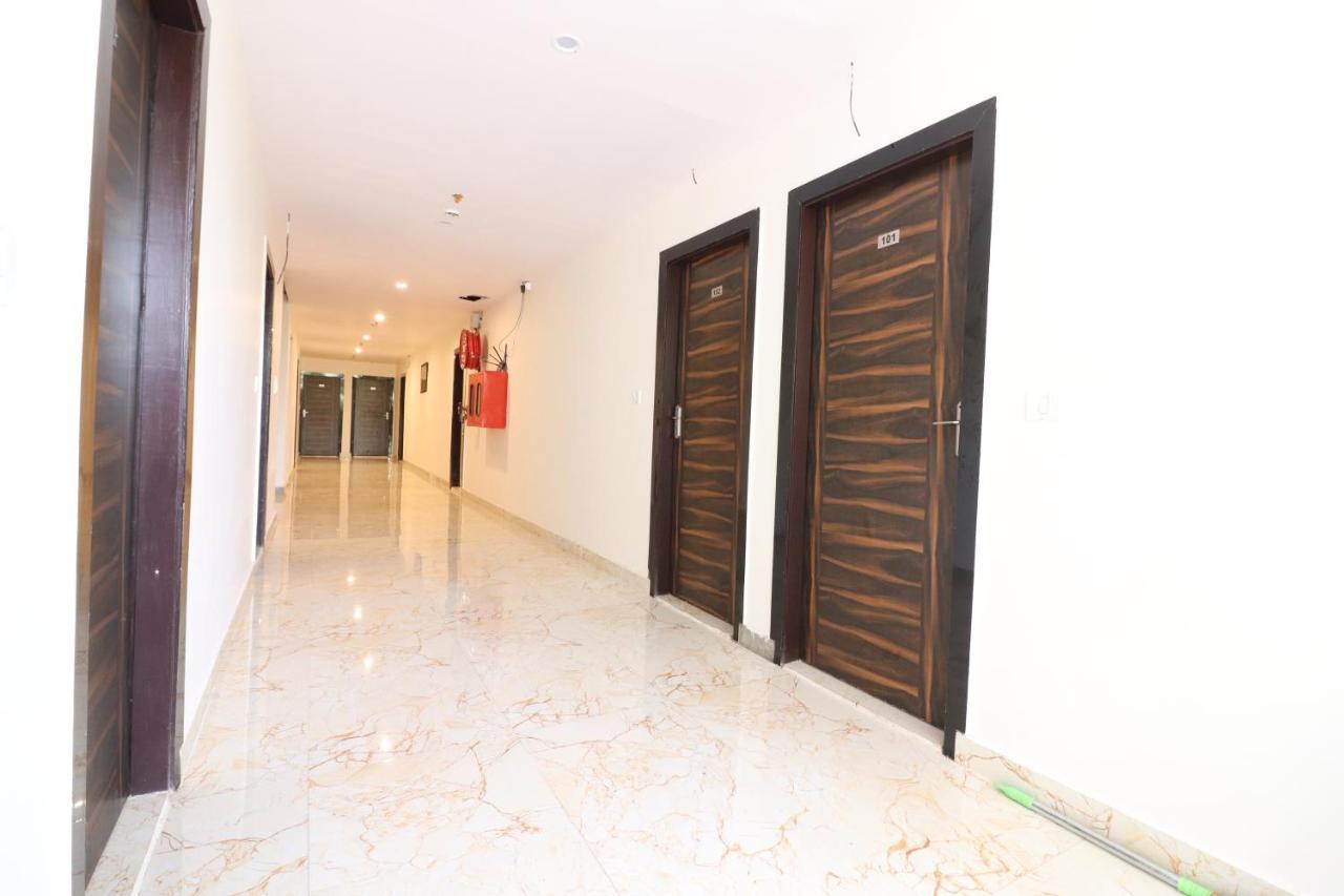 Hotel Hari International - Noida Sector 11 Exterior foto