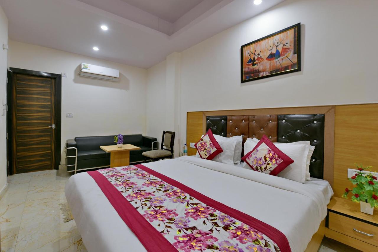 Hotel Hari International - Noida Sector 11 Exterior foto